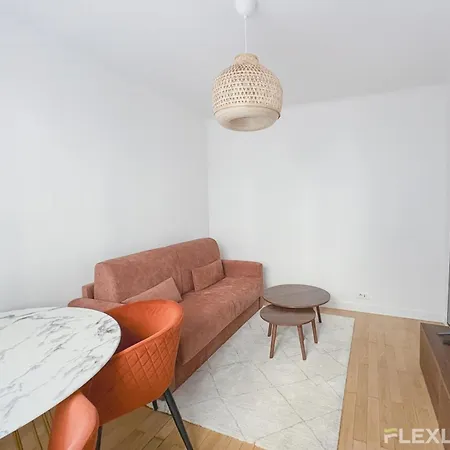 Appartement Charming 19m In 16