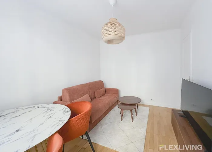 Apartment Charming In 16