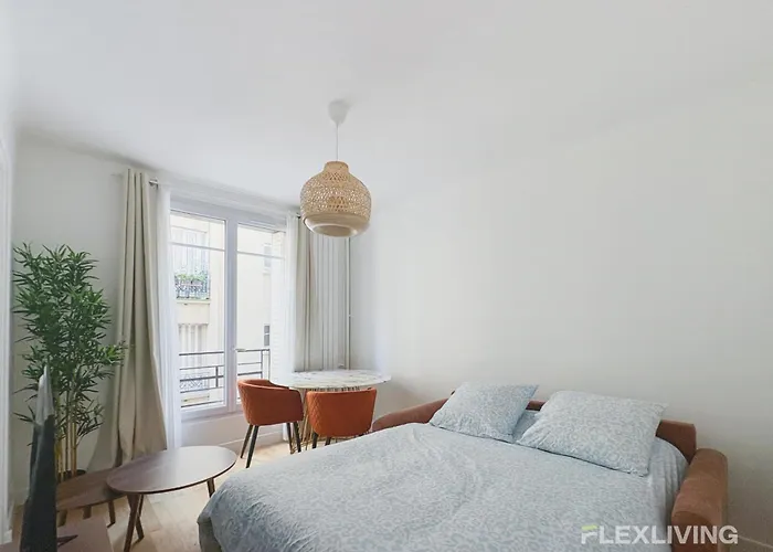 Charming 19m In 16 * Paris