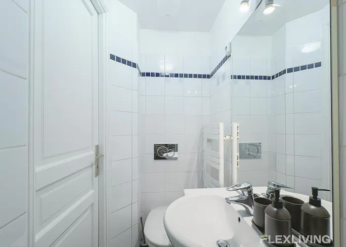 Charming 19m In 16 *