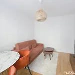 Appartement Charming In 16