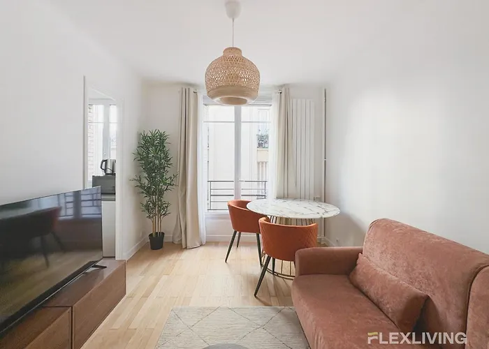 Apartamento Charming In 16 París